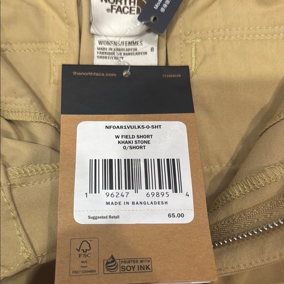 The North Face Women’s Khaki Field Shorts - Picture 9 of 12